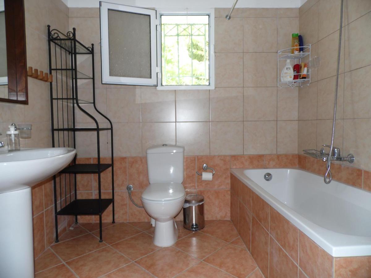 Theni Olive Grove Villa Kato Yerakarion Екстериор снимка