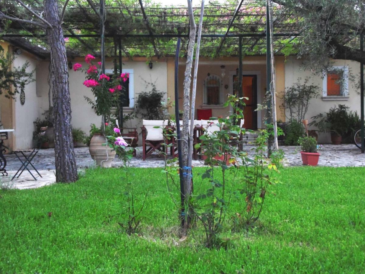 Theni Olive Grove Villa Kato Yerakarion Екстериор снимка