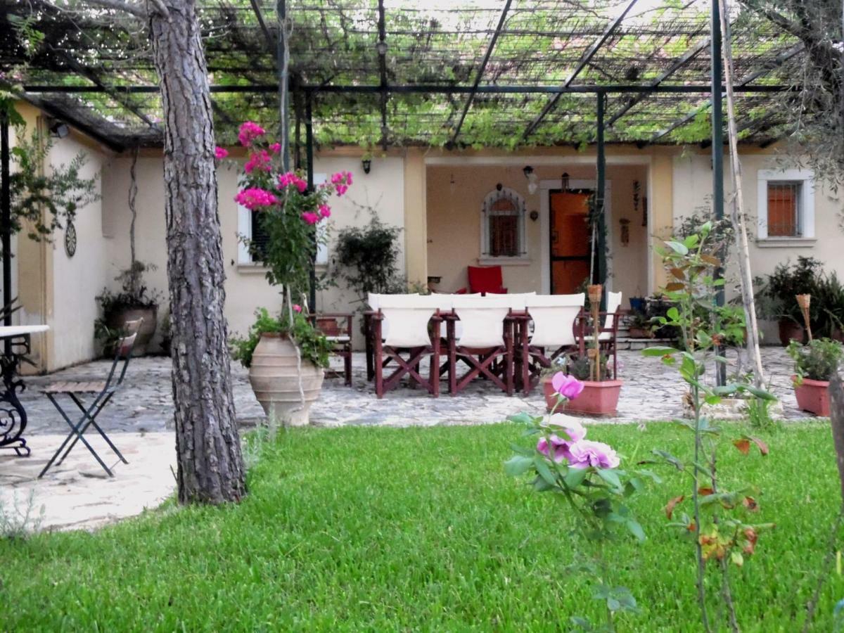 Theni Olive Grove Villa Kato Yerakarion Екстериор снимка
